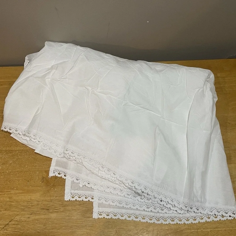 Vlocomen White Eyelet Lace King Bedskirt Box Pleat Corners 18